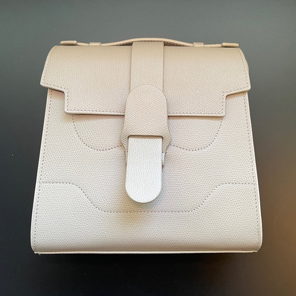 Senreve Alunna Bag in Pebbled Leather Sand/Silver color